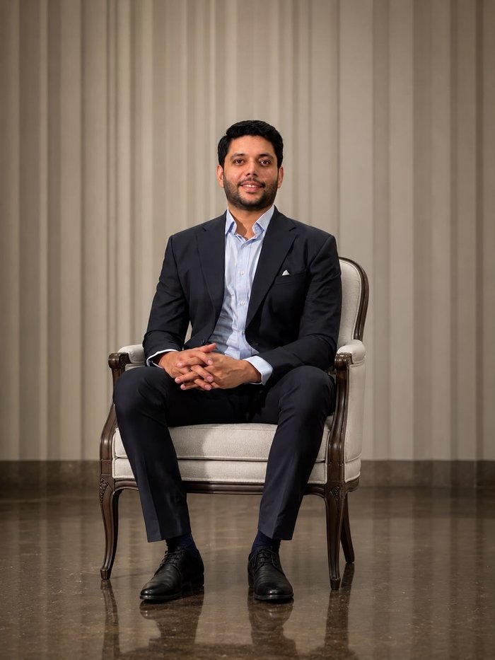 Portrait of Atif Abbas, Senior Finance Consultant